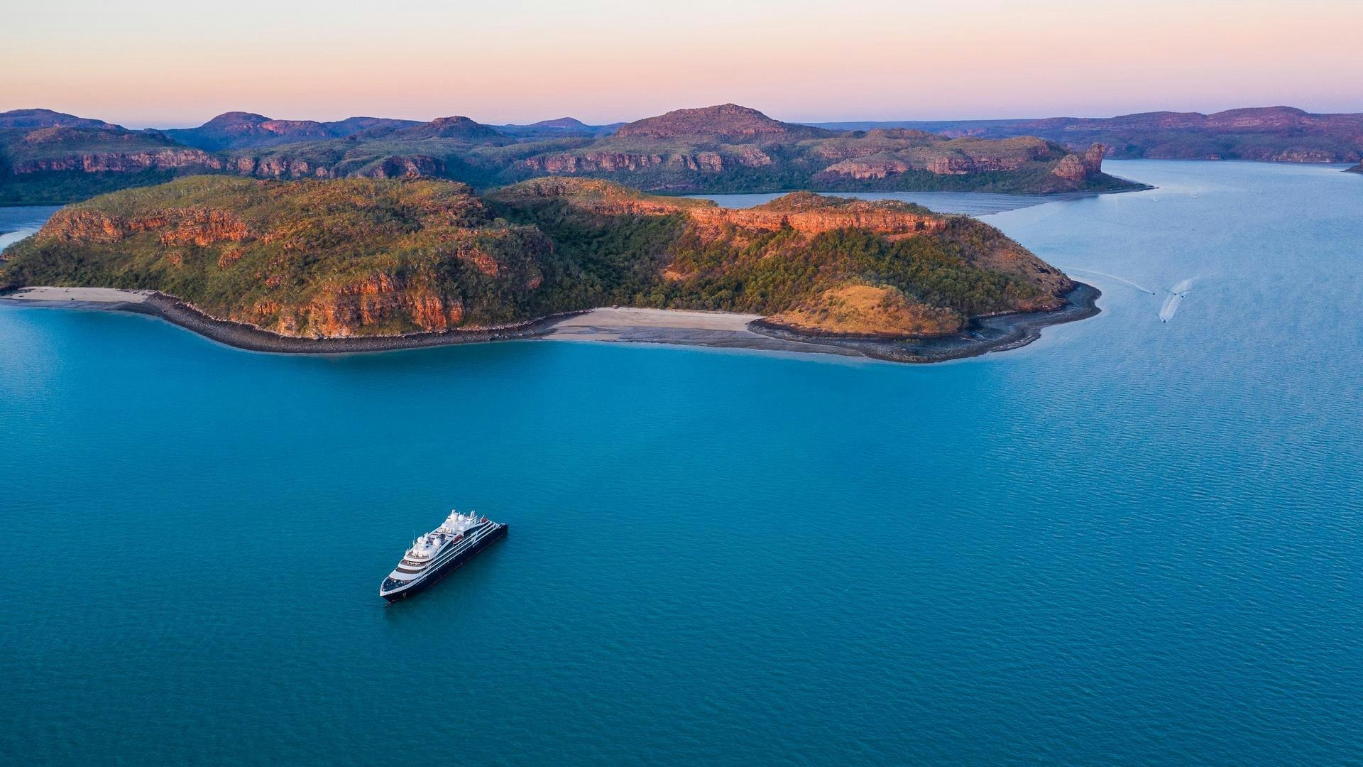 From Outback to Ocean with Kimberley Cruising